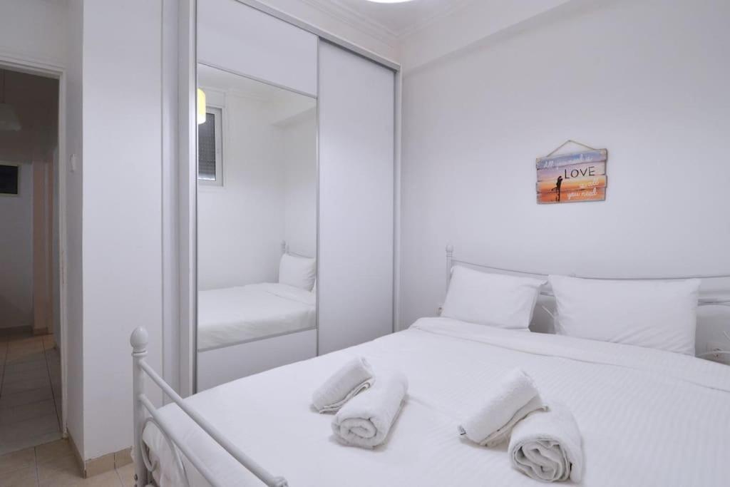 أثينا Minimal Apartment At The Foot Of The Odeon Of ... المظهر الخارجي الصورة