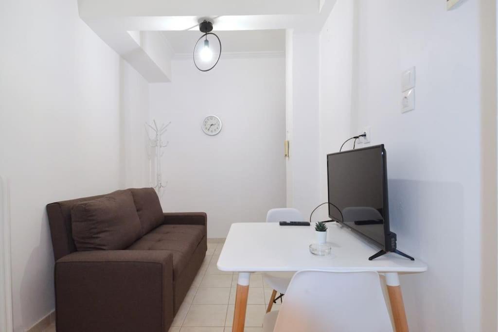 أثينا Minimal Apartment At The Foot Of The Odeon Of ... المظهر الخارجي الصورة